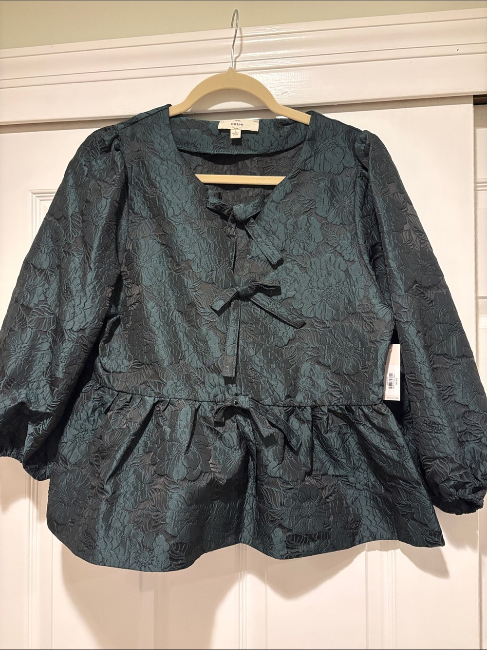 Entro Green/Blacl Floral Brocade peplum top with tie front detail